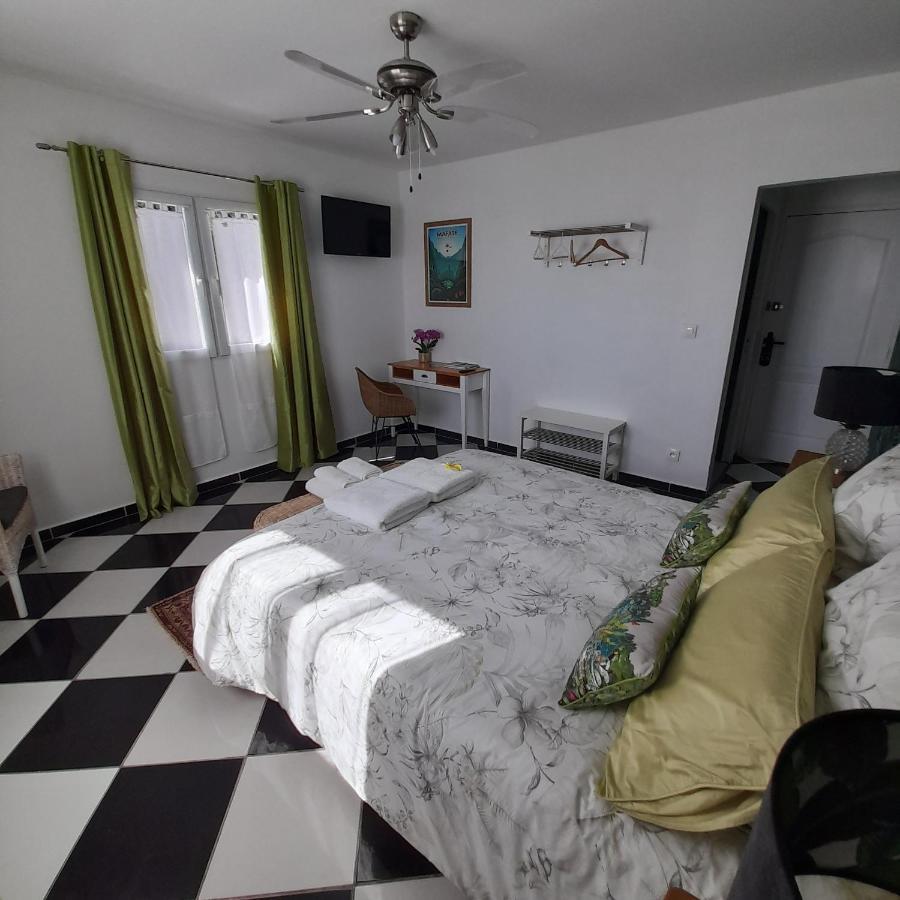 Villa Garriga Le Bois de Nefles  Номер фото